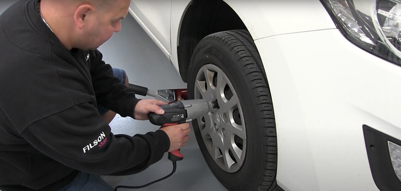 Výměna kol Filson Store